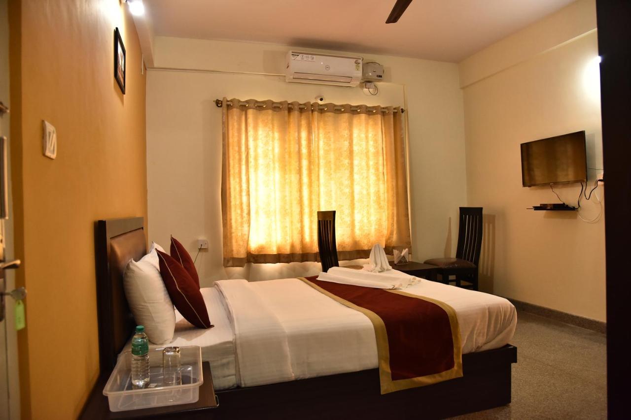 The Banjaara Suites Бангалор Екстериор снимка