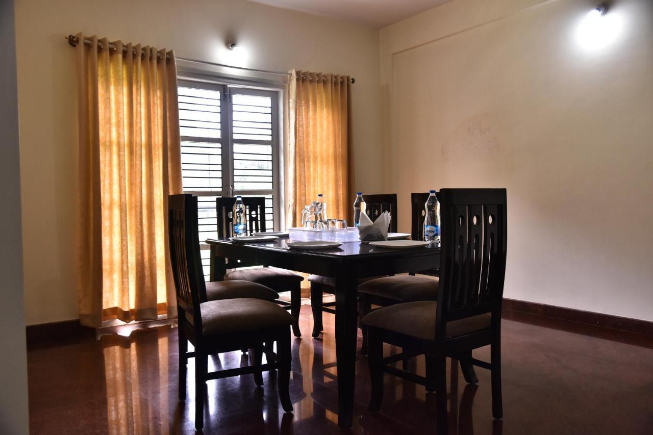 The Banjaara Suites Бангалор Екстериор снимка