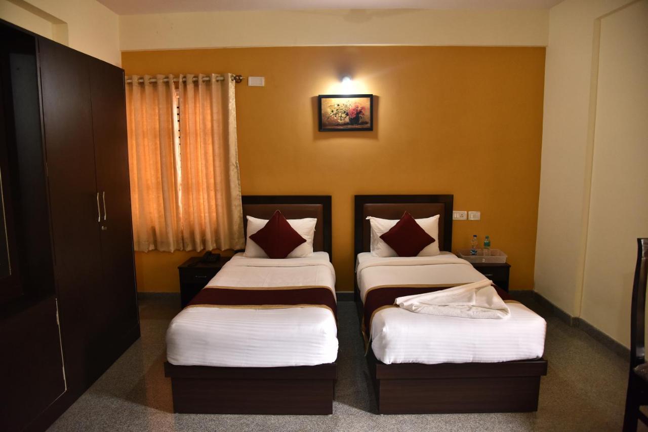The Banjaara Suites Бангалор Екстериор снимка