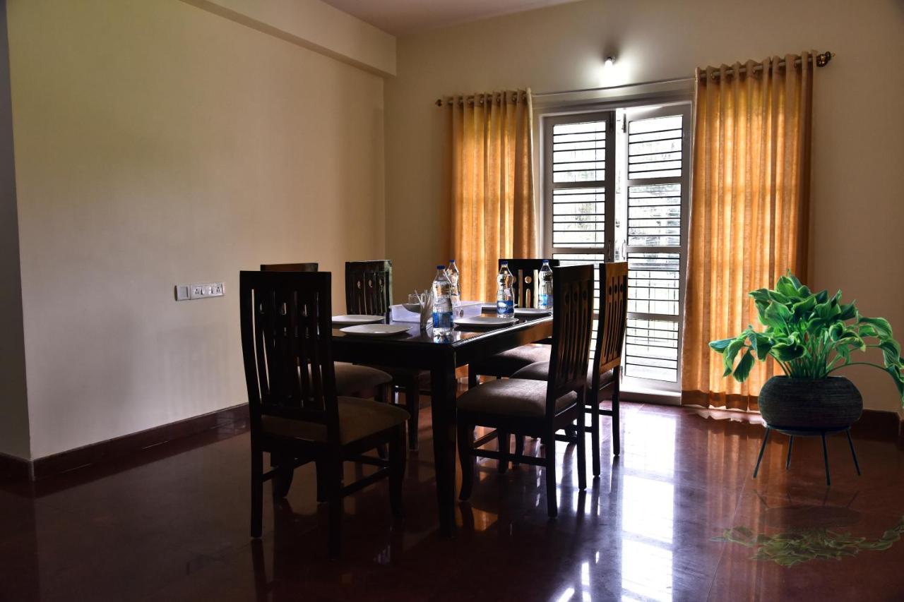 The Banjaara Suites Бангалор Екстериор снимка