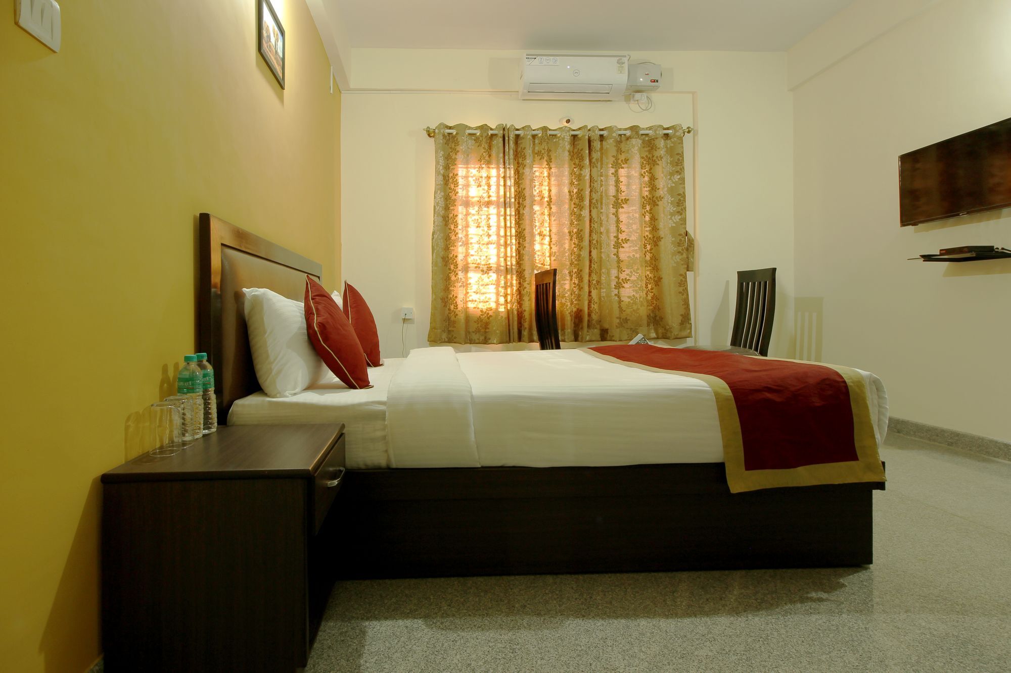 The Banjaara Suites Бангалор Екстериор снимка