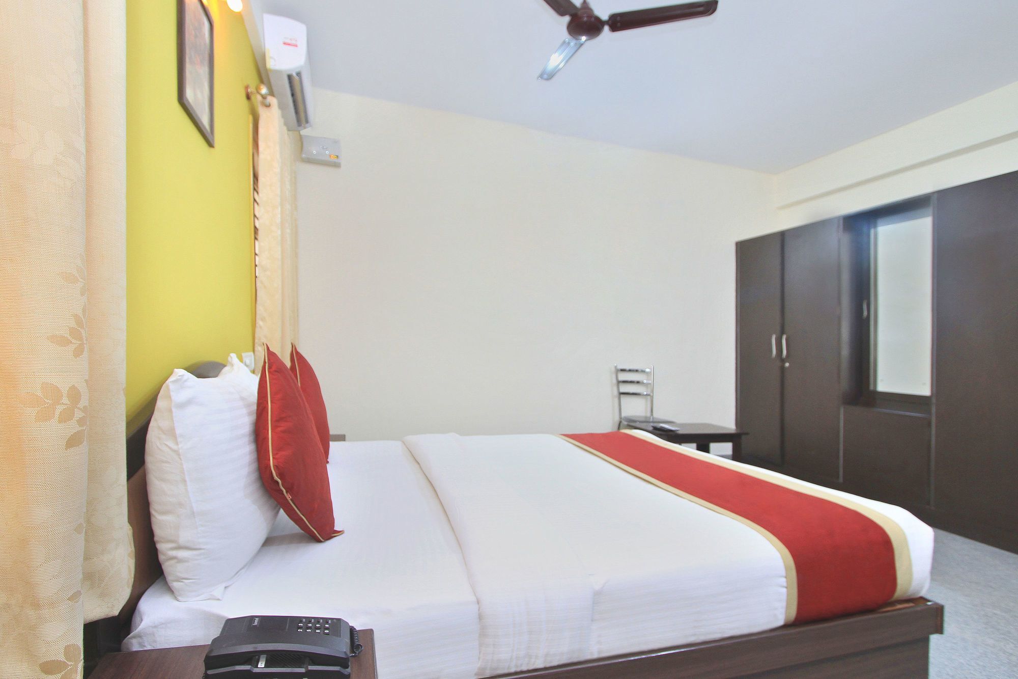 The Banjaara Suites Бангалор Екстериор снимка
